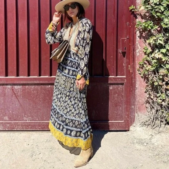 Zara limited edition embroidered dress